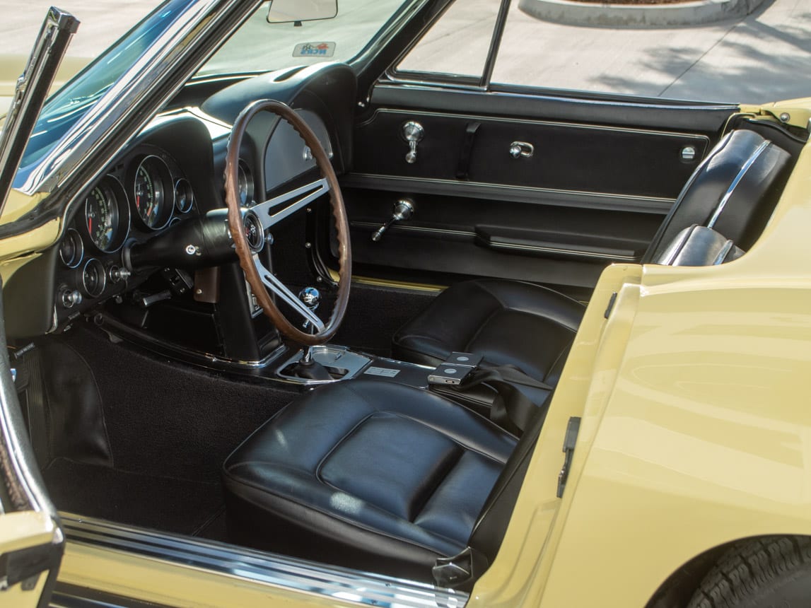 1965 yellow corvette convertible 0419