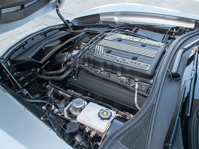 2017 silver corvette z06 convertible motor 1